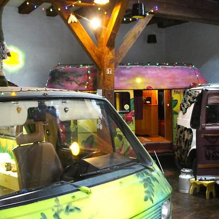 Urban Van Glamping ריגה מראה חיצוני תמונה
