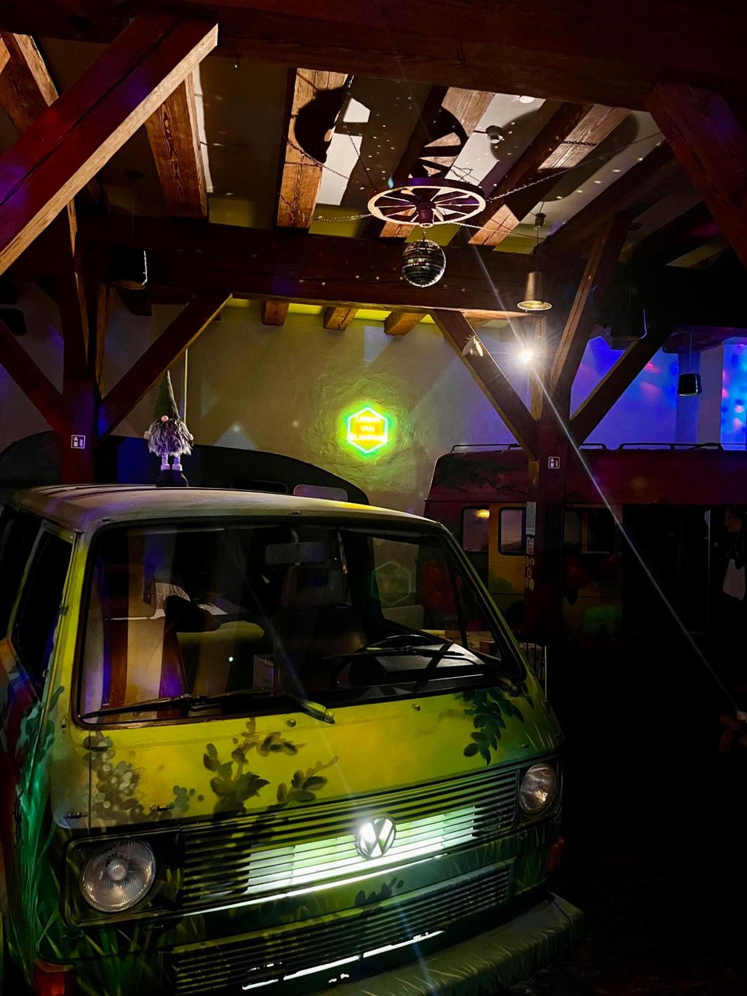 Urban Van Glamping ריגה מראה חיצוני תמונה