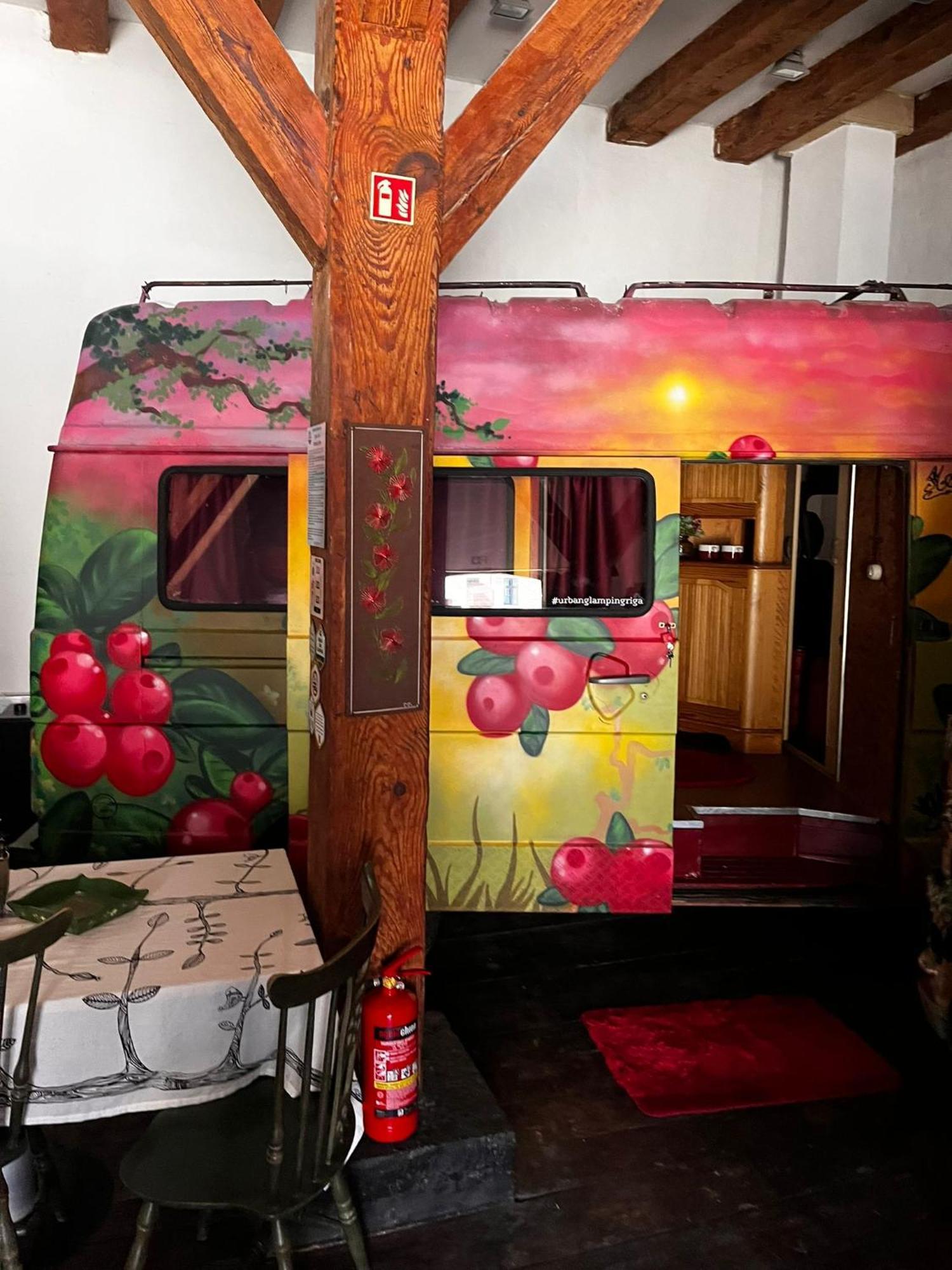 Urban Van Glamping ריגה מראה חיצוני תמונה